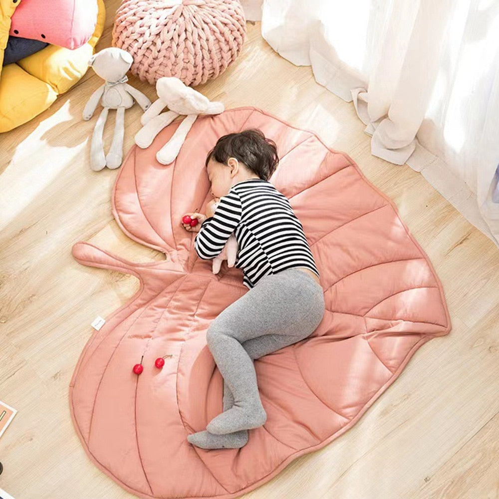 Couverture pour chien en forme de feuille